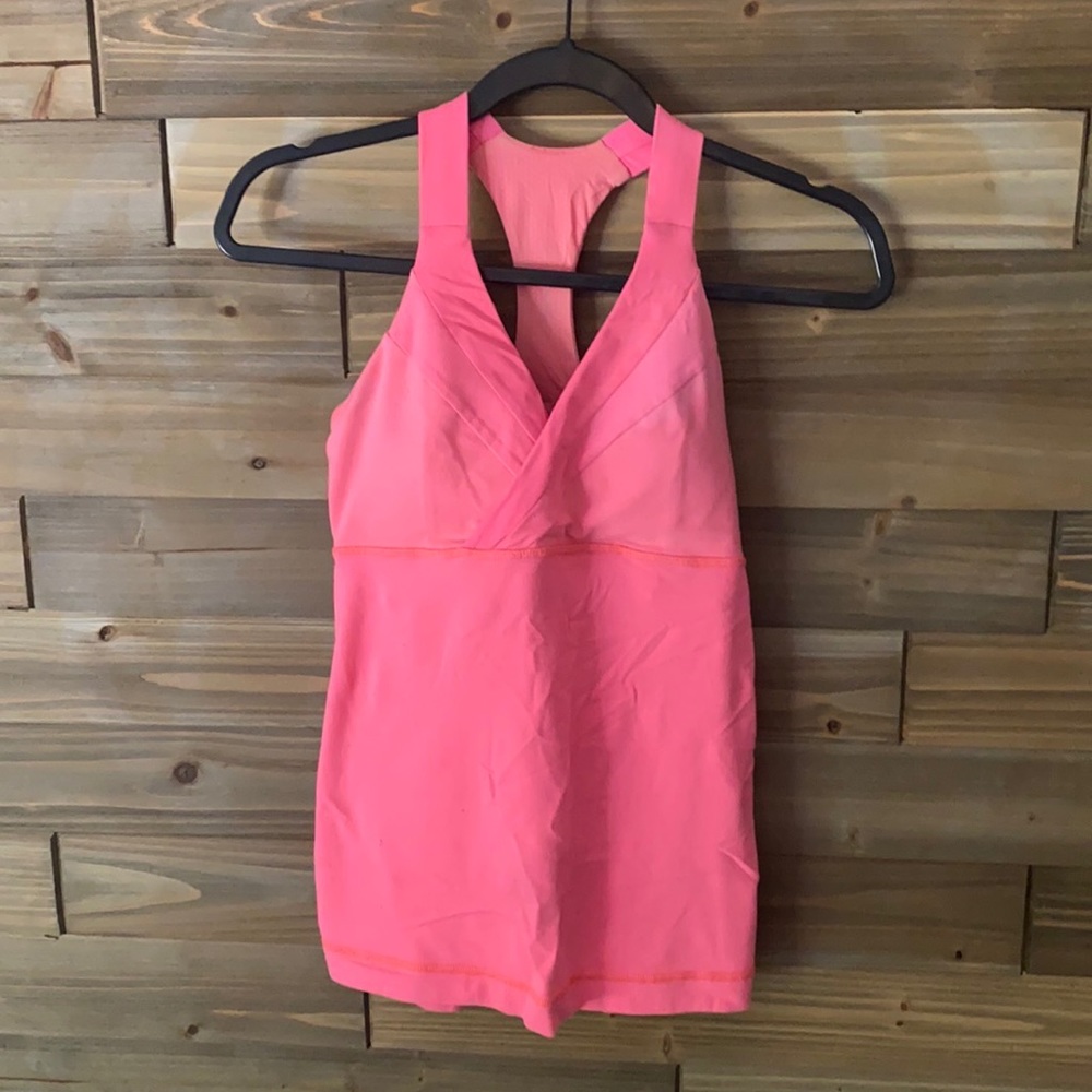 Lululemon top